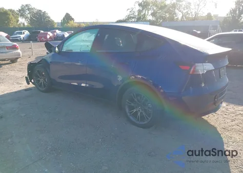 2024 Tesla Model Y Long Range Dual Motor All-Wheel Drive из США, поврежденный, VIN 7SAYGDEE3RF160174